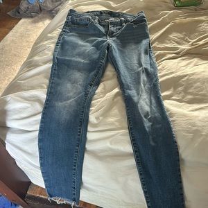 lucky brand skinny jeans 6/28